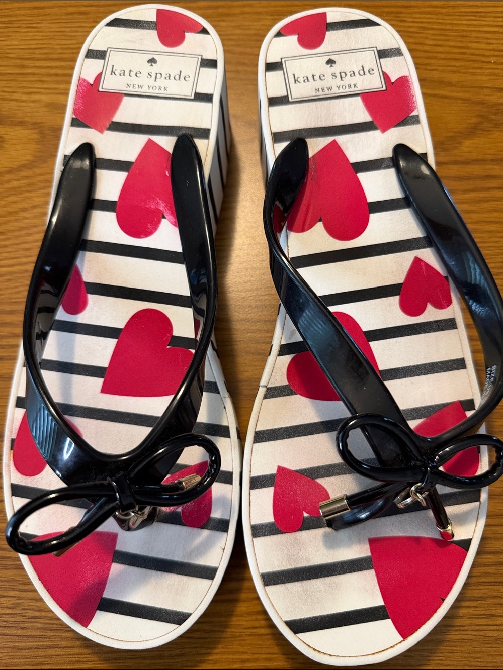 Kate Spade Rhett Heart Wedge Sandals Stripe Flip Flops Size 9